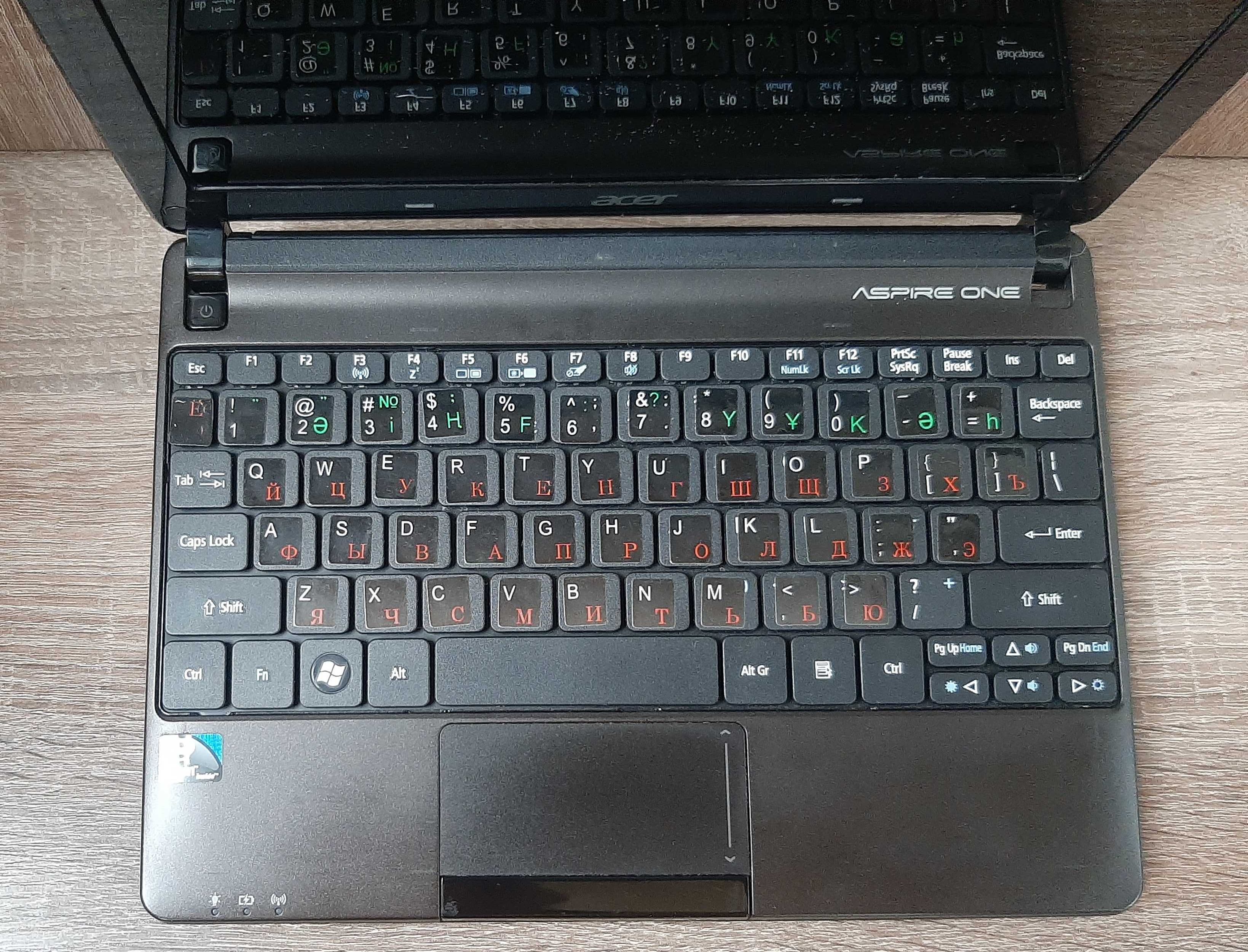 Нетбук Acer One D270 чёрного цвета