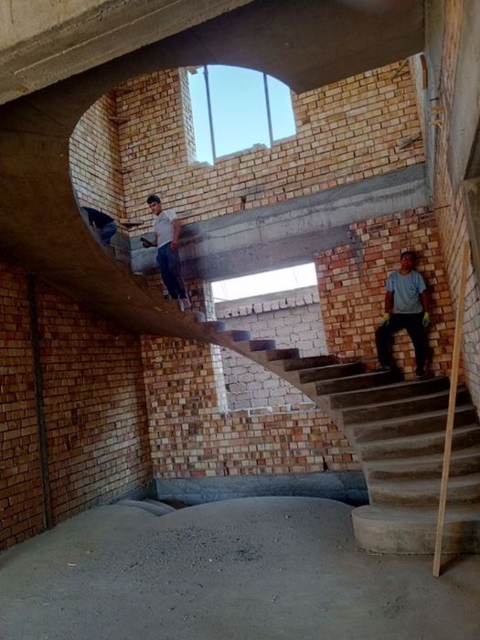 Unversal ustalar to'plami