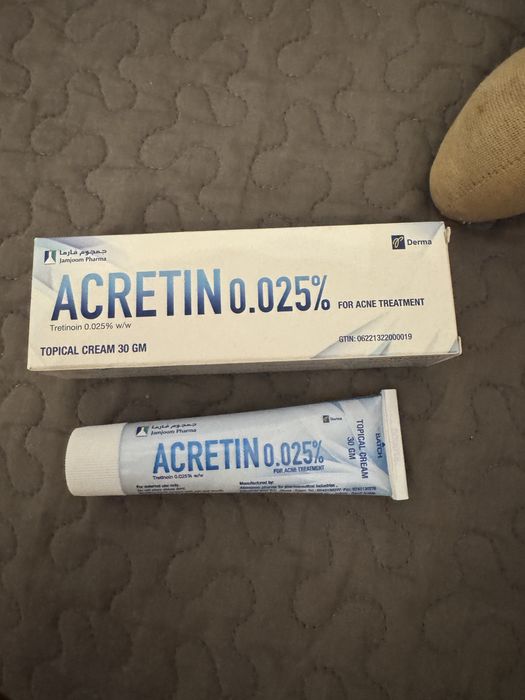 Acretin / crema pentru acnee