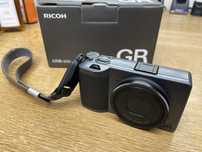 Продавам Ricoh GR3x Urban Edition + аксесоари