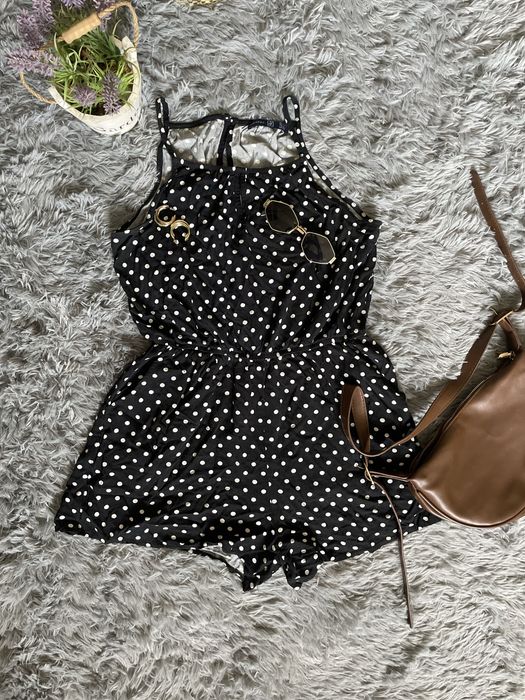 Налетайте девчата ! Вещи женские , бренд ! Дешево ! Срочно !