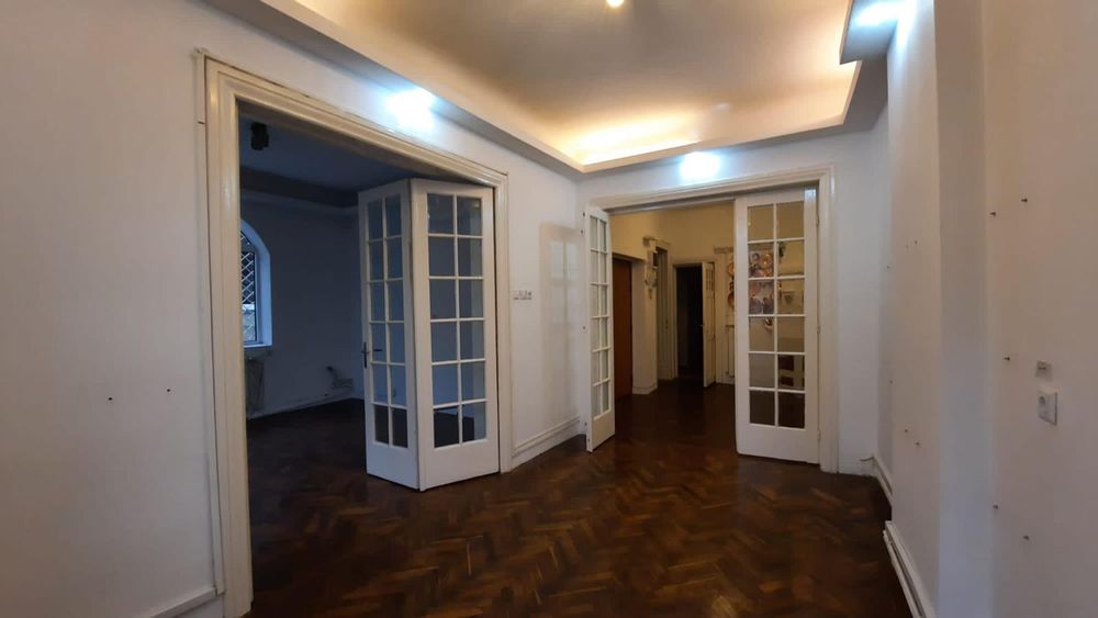 Închiriez parter vila Mosilor - Eminescu