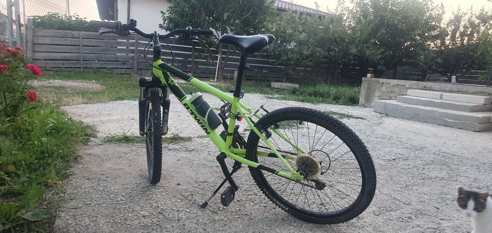 Vând bicicleta copii