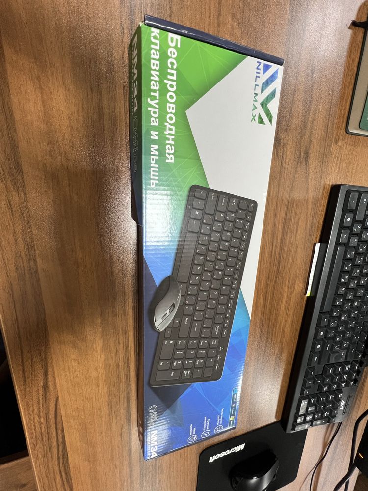 Simsiz klaviatura (bluetooth)