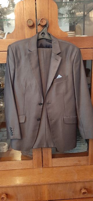 Мужской костюм офисный