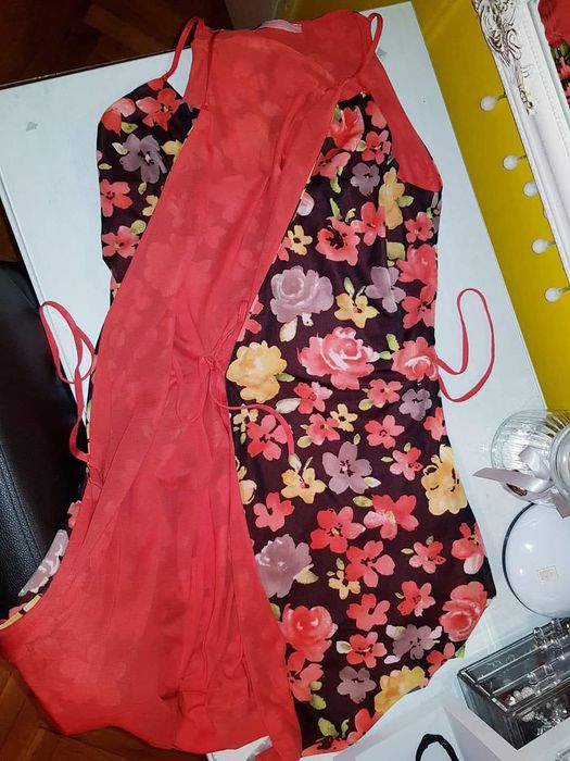 Свежа дамска лятна рокличка тип прегърни ме