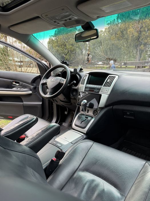 Lexus seria RX 400H