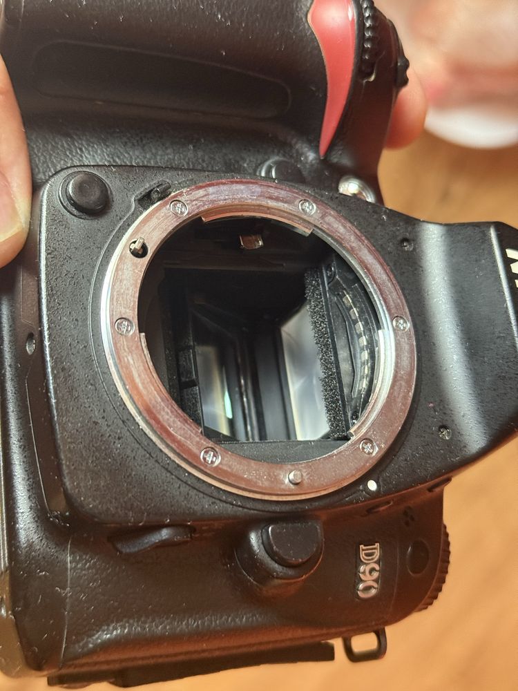 Nikon d90 - само тяло