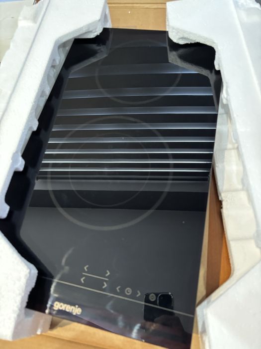 Стъклокерамичен плот Gorenje G400 [Котлон]