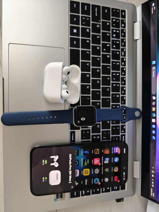 Pachet Apple complet – iPhone 16 Pro Max + AirPods Pro 2 + Apple Watch
