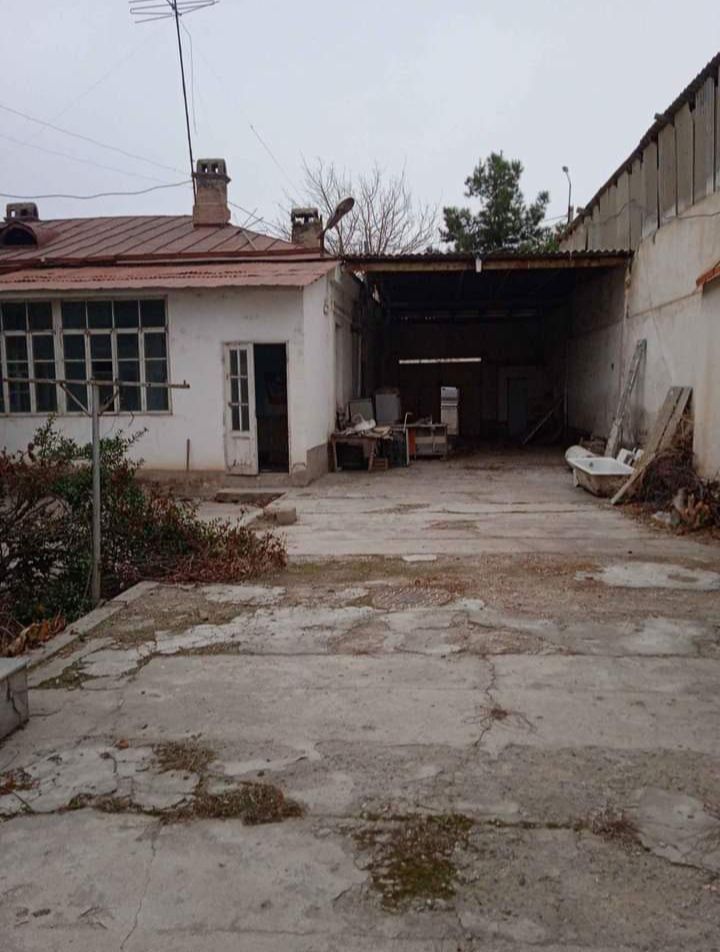 Продаётся дом под бизнес вдоль дороги