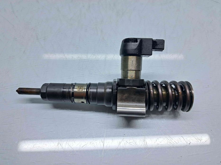 Injector Volkswagen Touran (1T1, 1T2) [Fabr 2003-2010] 03G130073T 2.0