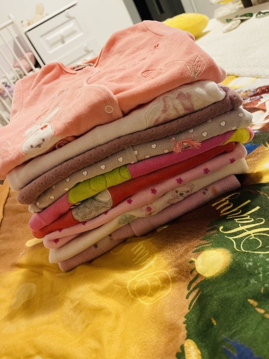 Lot hainute bebe 0-3 luni 10 bucati .