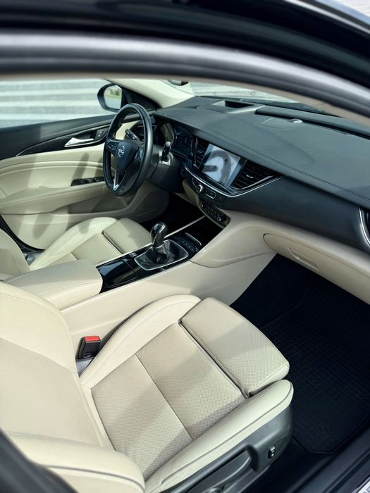 Vând Opel Insignia 2.0 CDTI – 170 CP – 2018 – Manuală