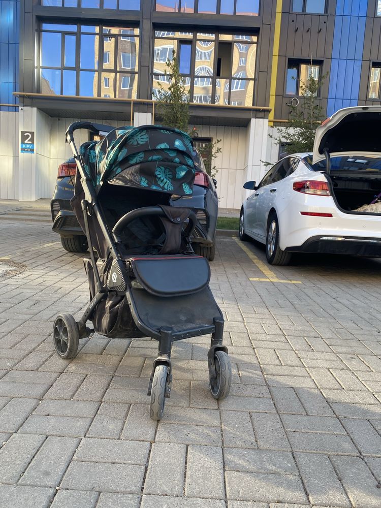 Коляска прогулочная New Lux почти новая Уральск