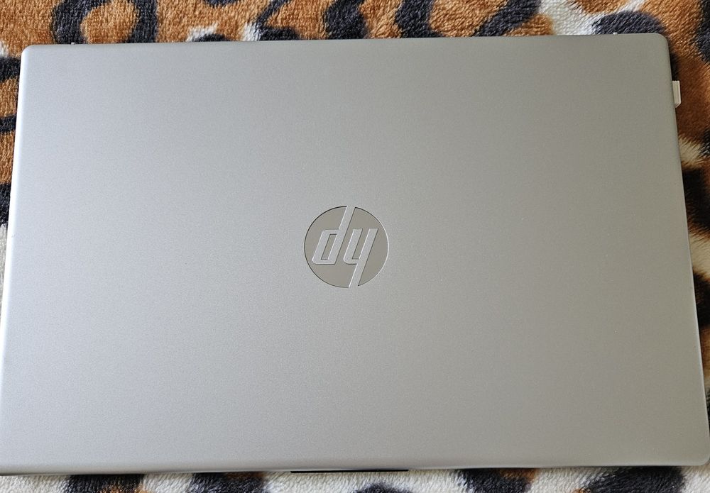 HP Laptop 15 продам ноутбук