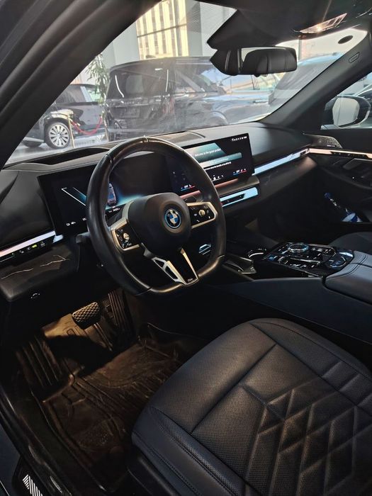 Bmw i5 готовый с номером. Пробег 4500км
