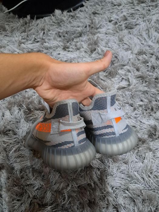 Adidas yezzy 350 beluga