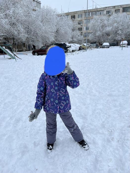 Зимний комбинезон в отличном состоянии размер 110