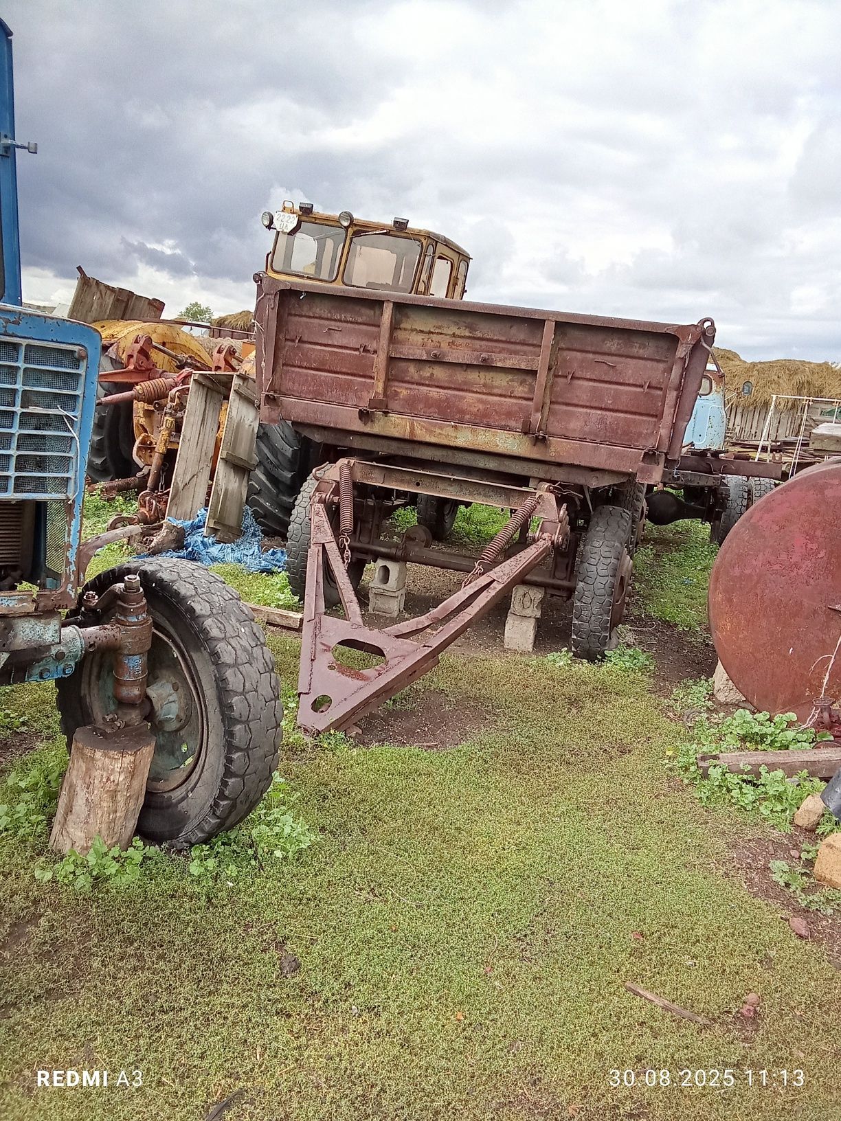Продам зиловский прицеп
