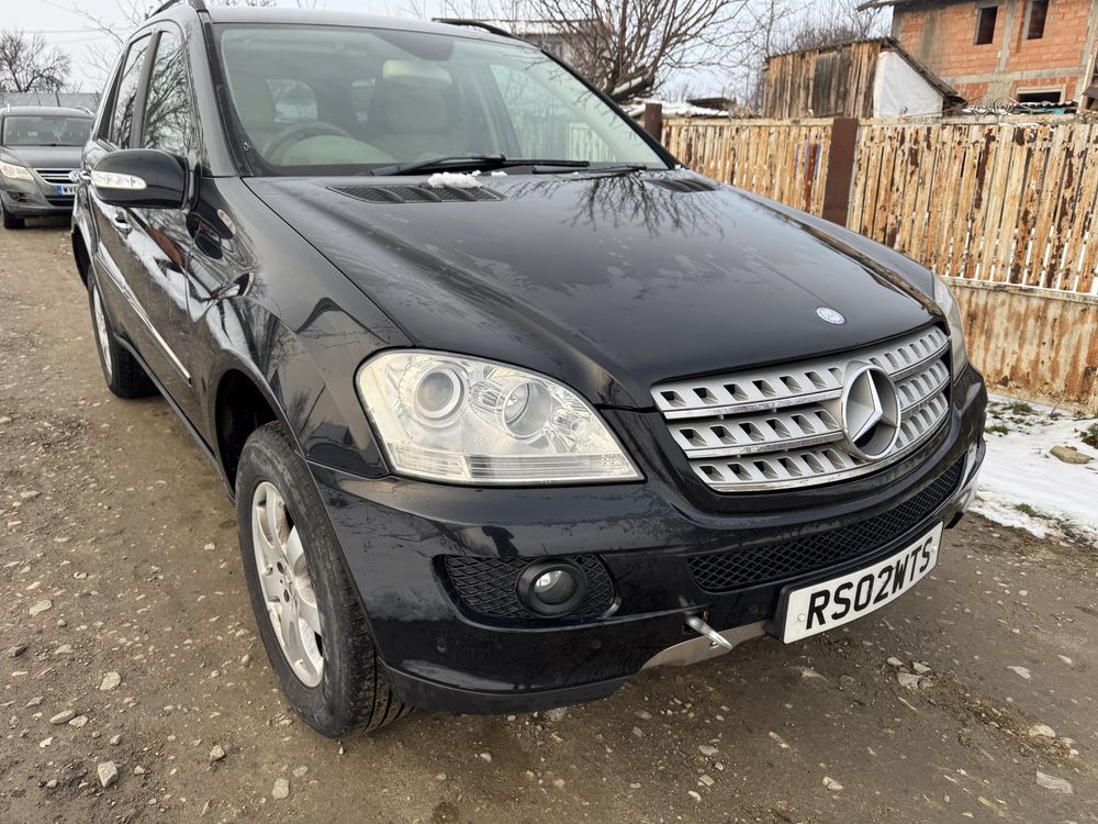 Bara fata capota faruri tragar aripi radiatoare mercedes usi ml w164