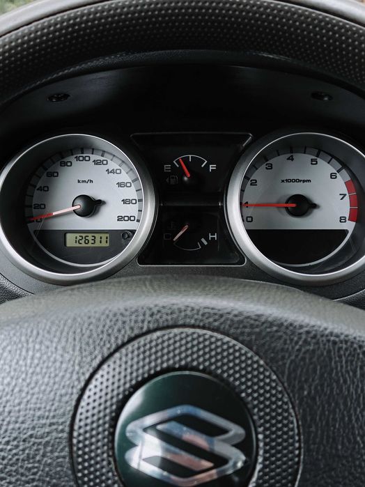 SUZUKI IGNIS 1.3 Benzina 93.CP Km 126311 Reali