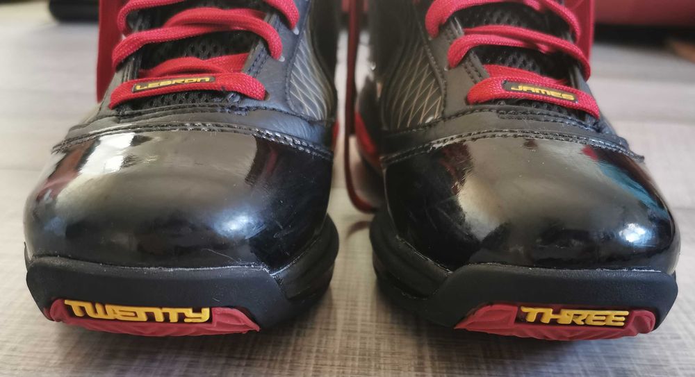 Ghete baschet Nike Lebron 7 QS Fairfax Black Varsity Red 39