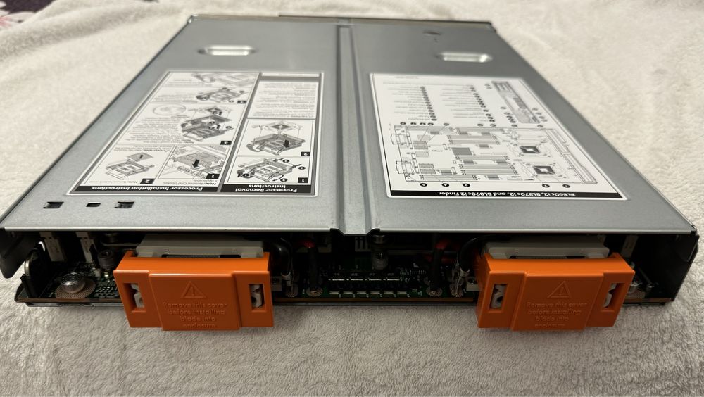 Server HP Integrity BL860c i2 // 64gb RAM // Hard 2x 146gb / 1499 RON