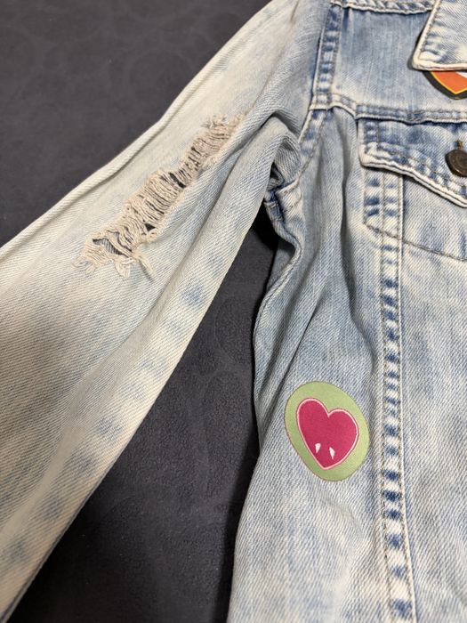 Дънково яке със стикери