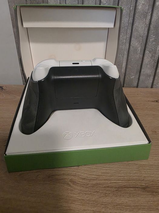 Джойстик за Xbox One Lunar Shift , оригинален контролер