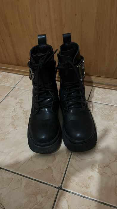 Детские зимние ботинки