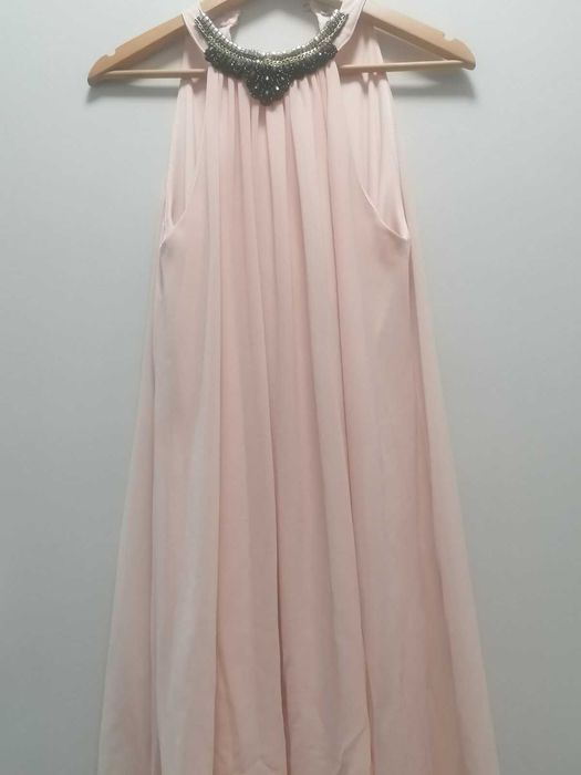 официална рокля за прекрасни поводи