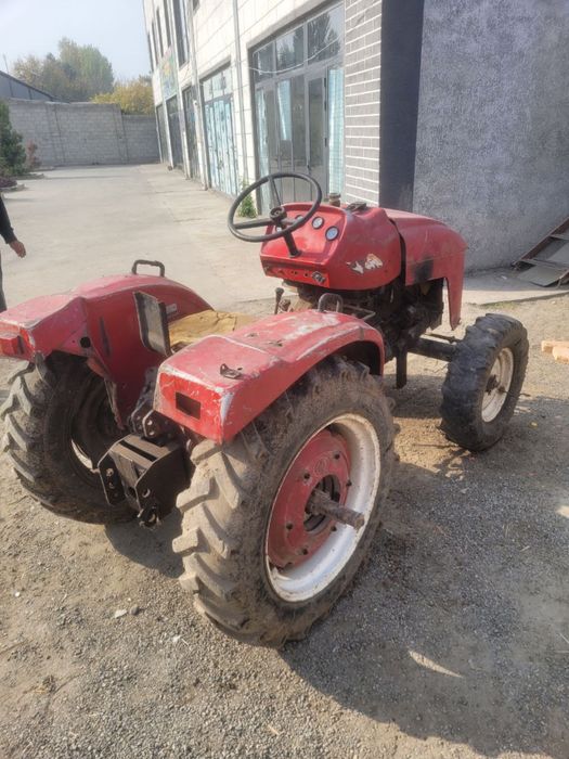 DONGFENG mini traktor sotiladi
