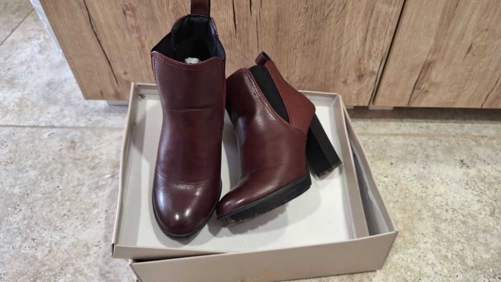 Ghete dama bordo
