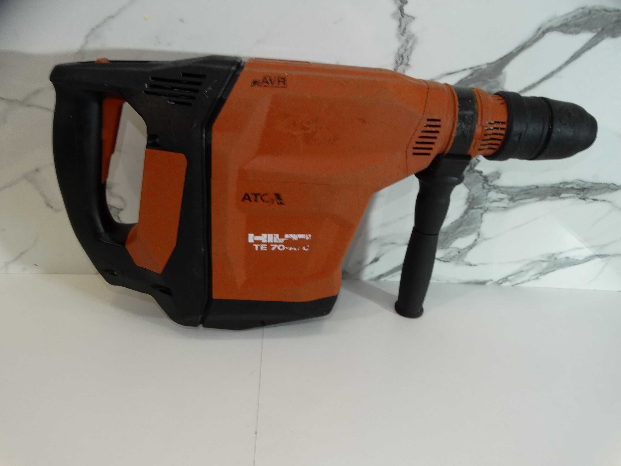 Hilti TE 70 ATC / AVR - Мощна ударо пробивна машина