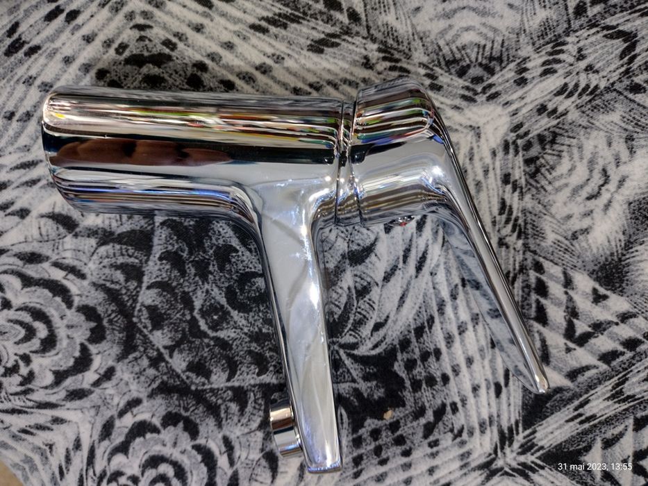 Robinet / baterii sanitare