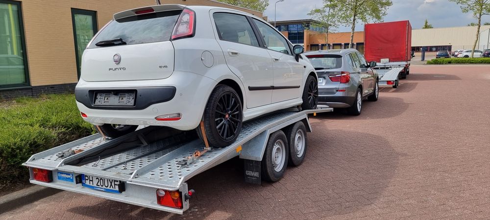 Platforma auto 10.2021,unic proprietar,in stare foarte bună