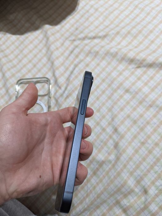 iPhone 14 Negru simplu 128GB