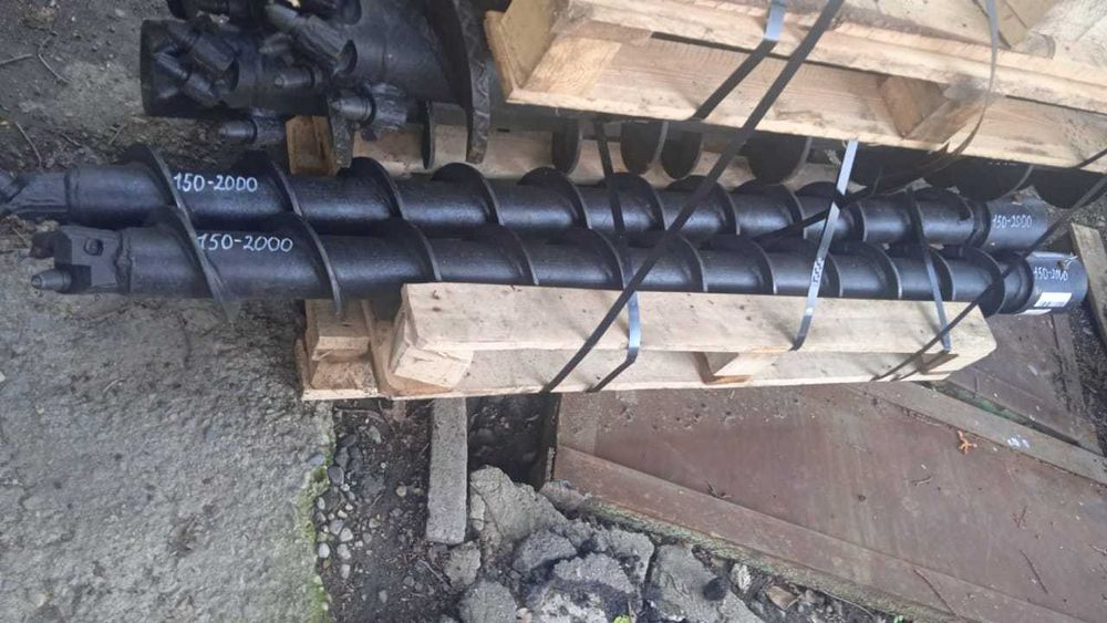 Забурник,бур скальный Ø 150 мм L=2000 мм для гидробура (ямобура).