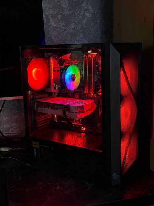 Core i7 7700K/ RX580 8 GB/16gb Operativka 512 gb Nvme / Z270 Plata