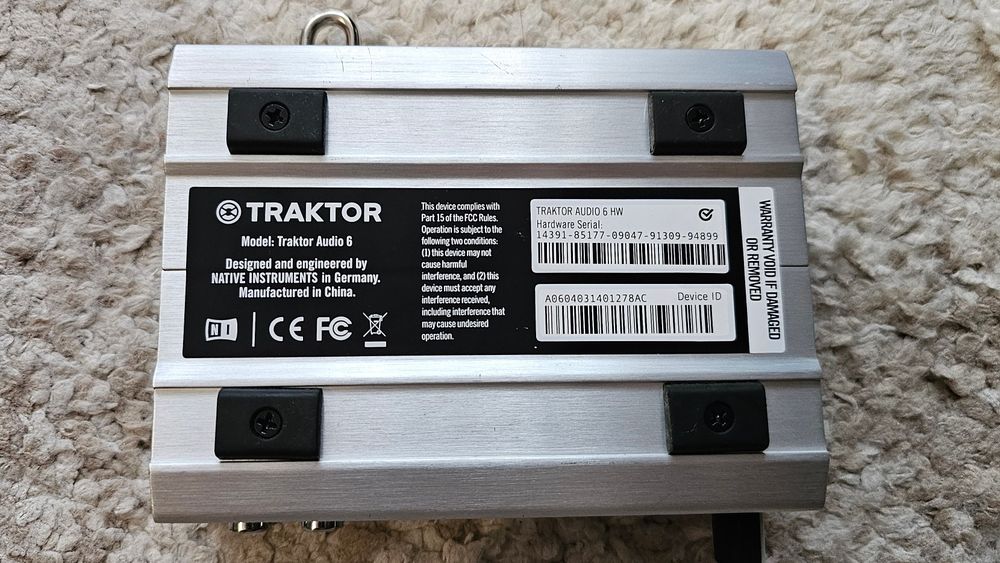 Placa de sunet Traktor Audio 6