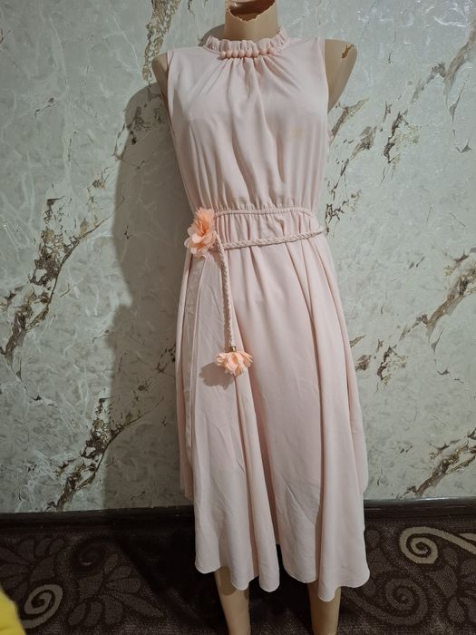 Платье для женщины