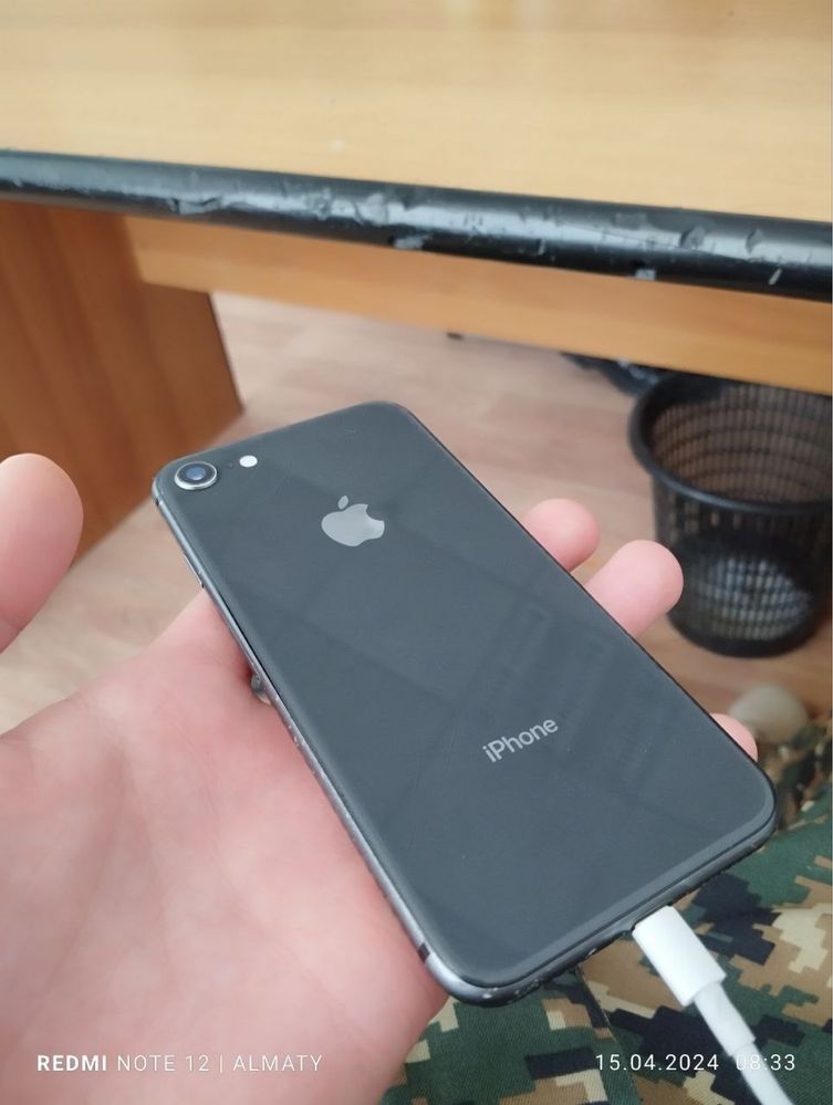 Айфон 8 64гб