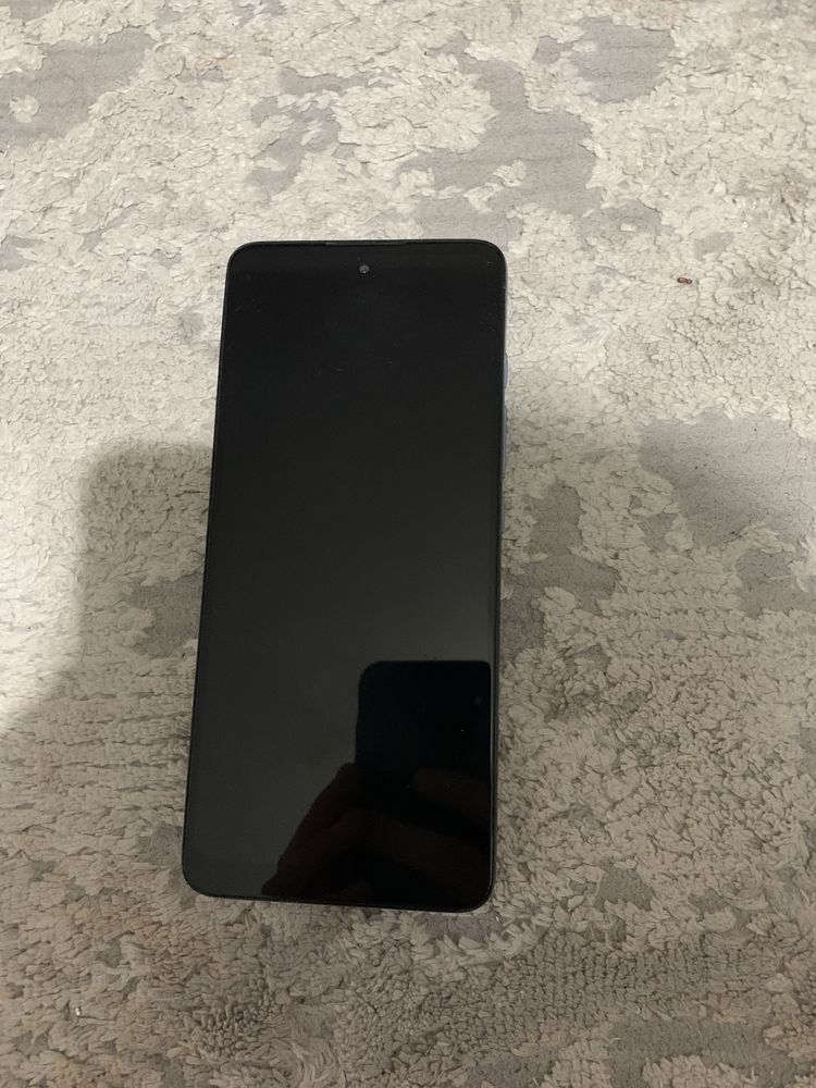 Продавам Motorola g60
