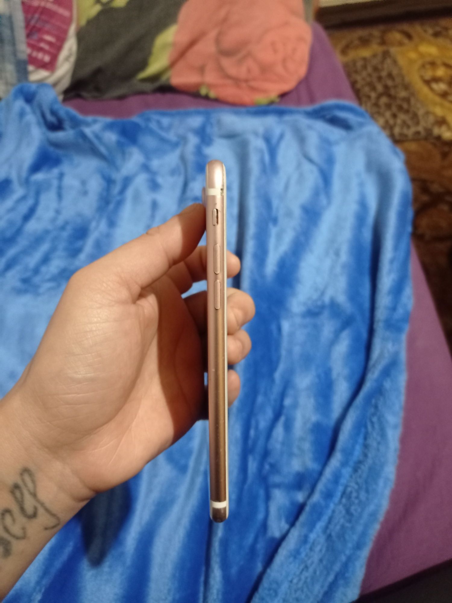 ИЗГОДНО Iphone 7