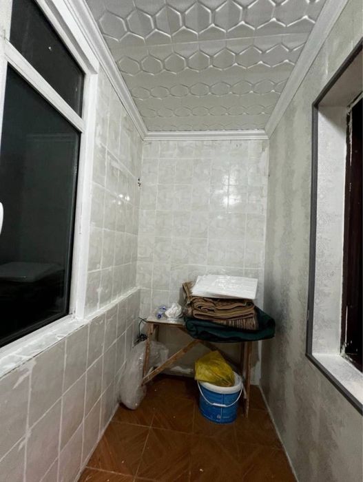 Юнусабод 11.кв 1/4/4 Срочно квартира