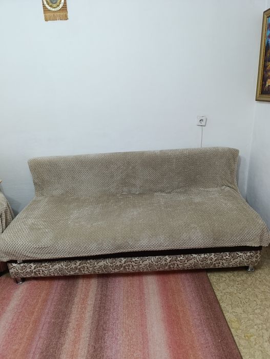 Срочно продам диван