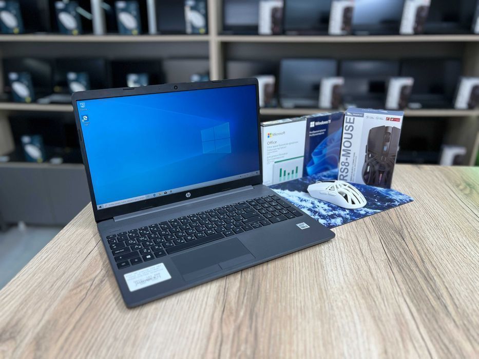 Ноутбук для работы HP Laptop 250 G7 / Athlon Gold 3150U / 8GB / 128G