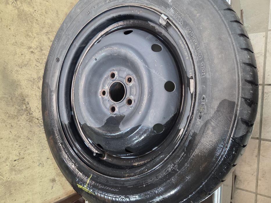 Продам запаску оригмнальная заводская