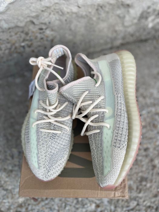 Yeezy 350v2 boost